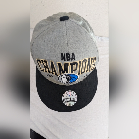 Dallas Mavericks NBA Basketball Champions 2011 Cap - Picture 5 of 8